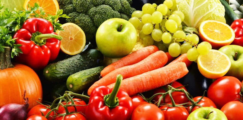Warzywa i owoce zimą – sezonowy przewodnik. Odkryj 8 składników, których nie powinno zabraknąć w Twoim zimowym menu